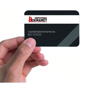 Tarjetas de visita con esquinas redondeadas y glasofonado mate